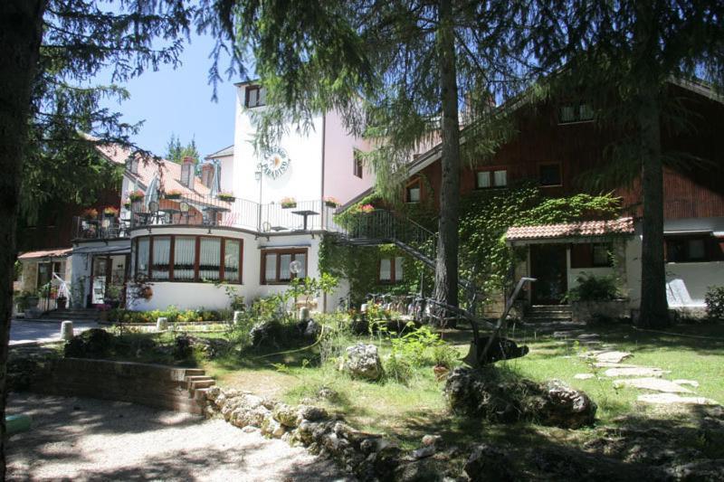 Lh Albergo Il Paradiso Pescasseroli Eksteriør billede