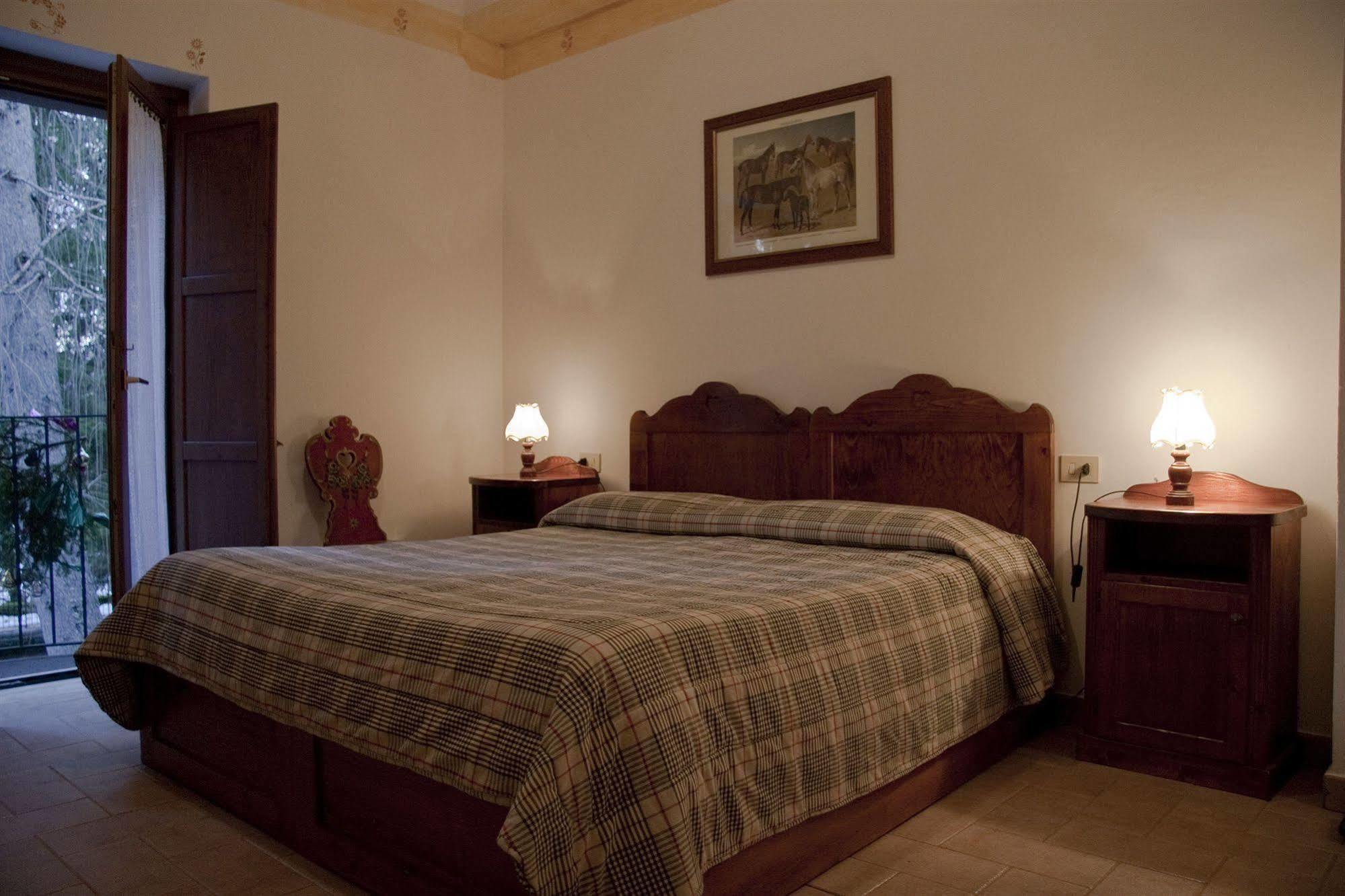 Lh Albergo Il Paradiso Pescasseroli Eksteriør billede