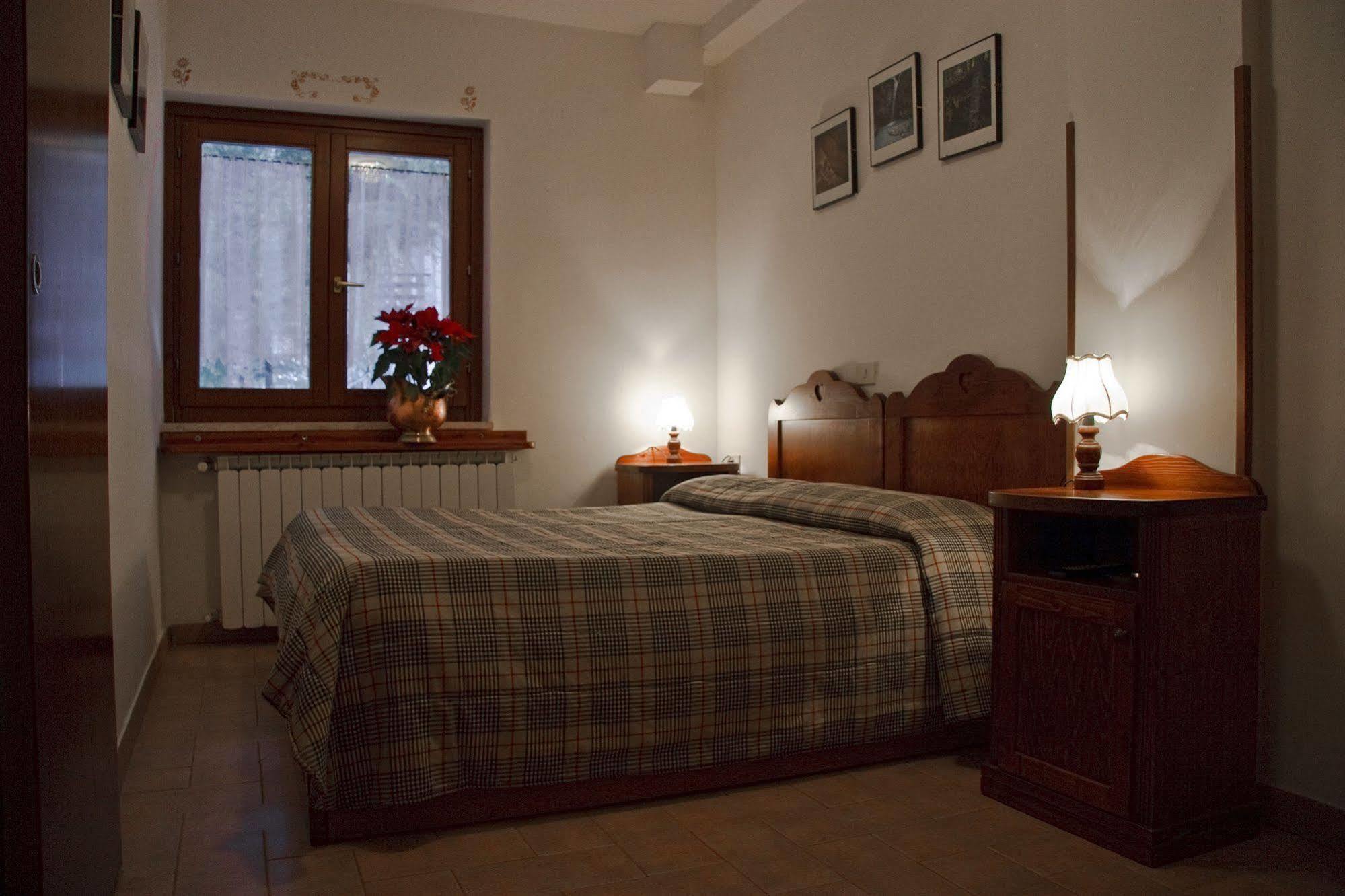 Lh Albergo Il Paradiso Pescasseroli Eksteriør billede